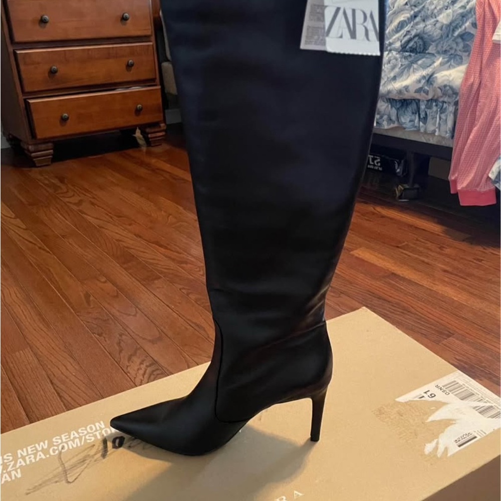 ZARA BLACK LEATHER TALL BOOTS